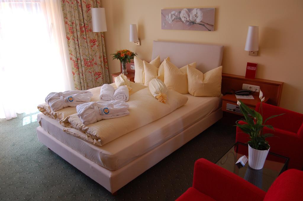 Kurhotel St. Josef Дюрнбирг Номер фото