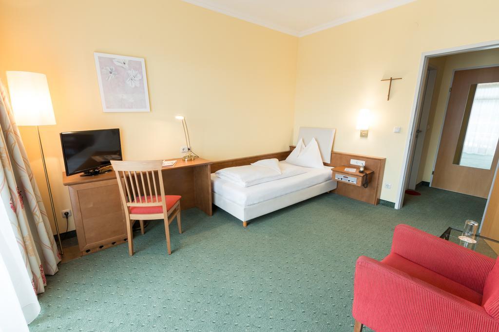 Kurhotel St. Josef Дюрнбирг Экстерьер фото