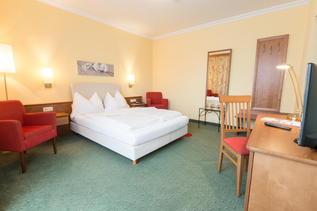 Kurhotel St. Josef Дюрнбирг Экстерьер фото